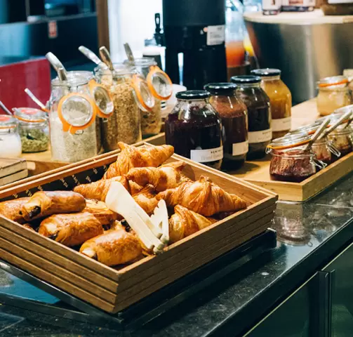 HoReCa sektorunda etibarlı distribyutor niyə kritik rol oynayır?